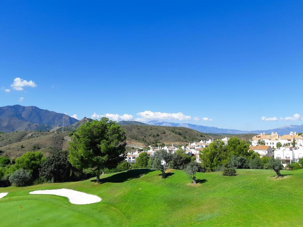 Townhouse - Alhaurin Golf Resort Málaga Esterno foto